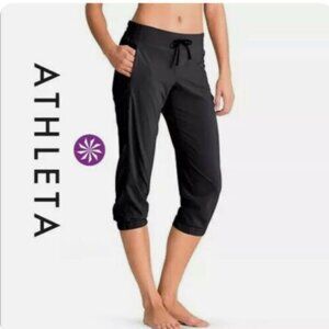Athleta La Viva Capri Jogger Pants Size 10 - Black